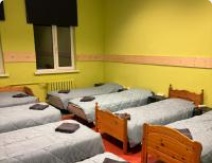 Кровати для участников лагеря